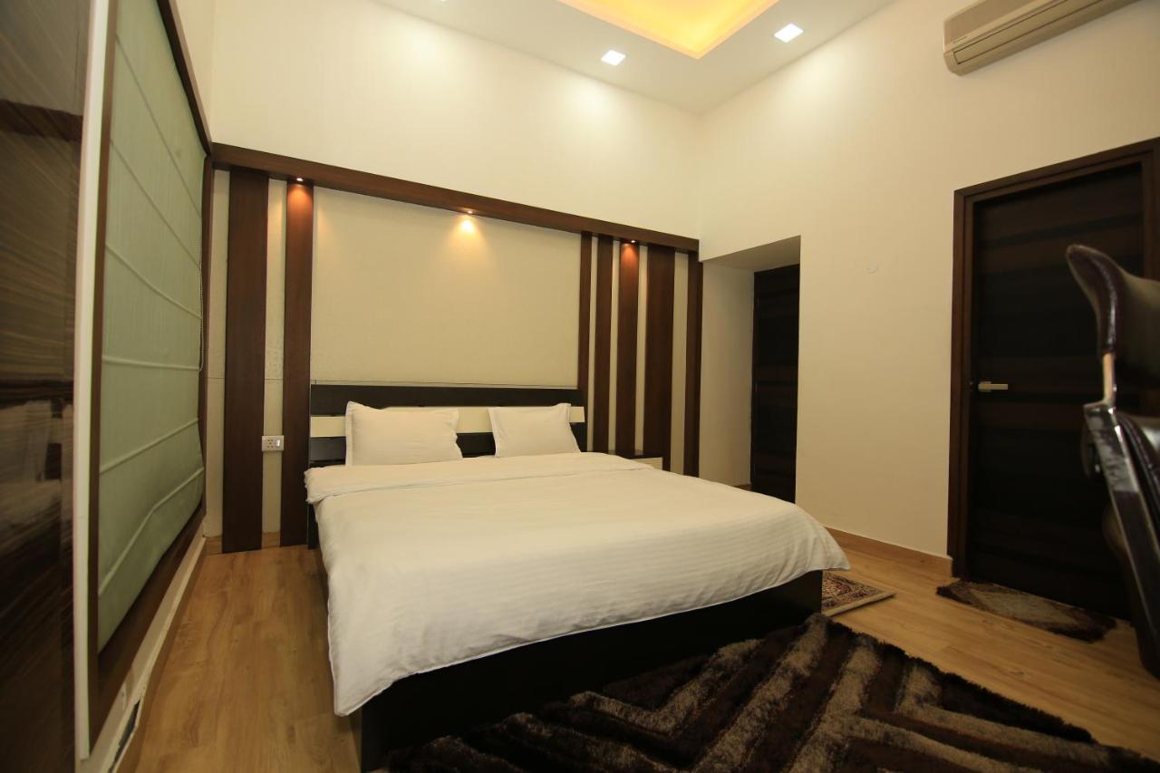 Avanti Tenantry-Luxurious Service Apartments Neu-Delhi Exterior foto